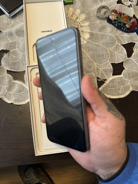 Samsung a56 телефон