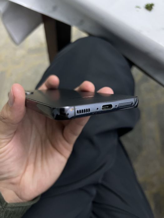 Samsung Galaxy S23 Black 256Gb идеальный