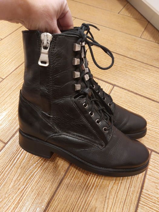 Ghete piele naturala mărime 38.