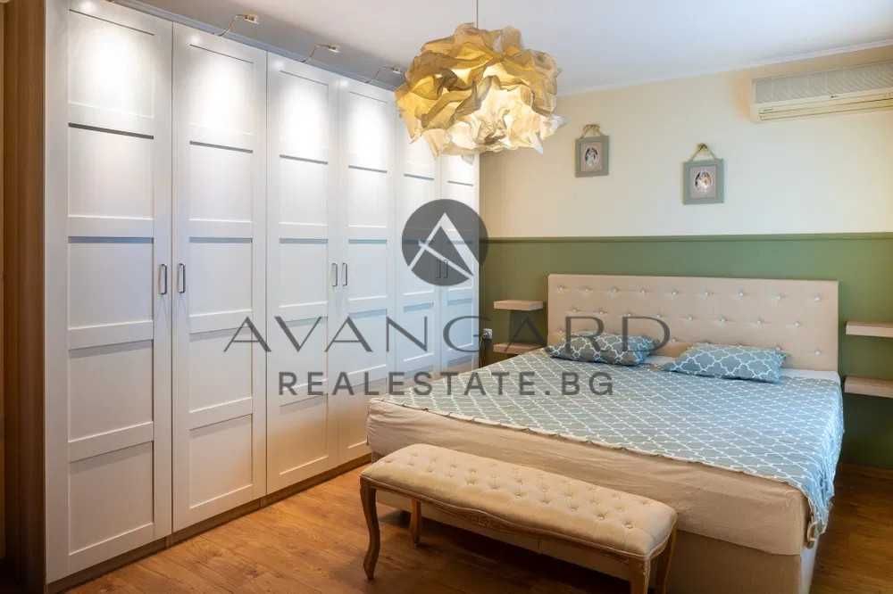 Продава се Тристаен апартамент в Пловдив, Център - 160 кв.м за 2040 €/кв.м - Снимка #6