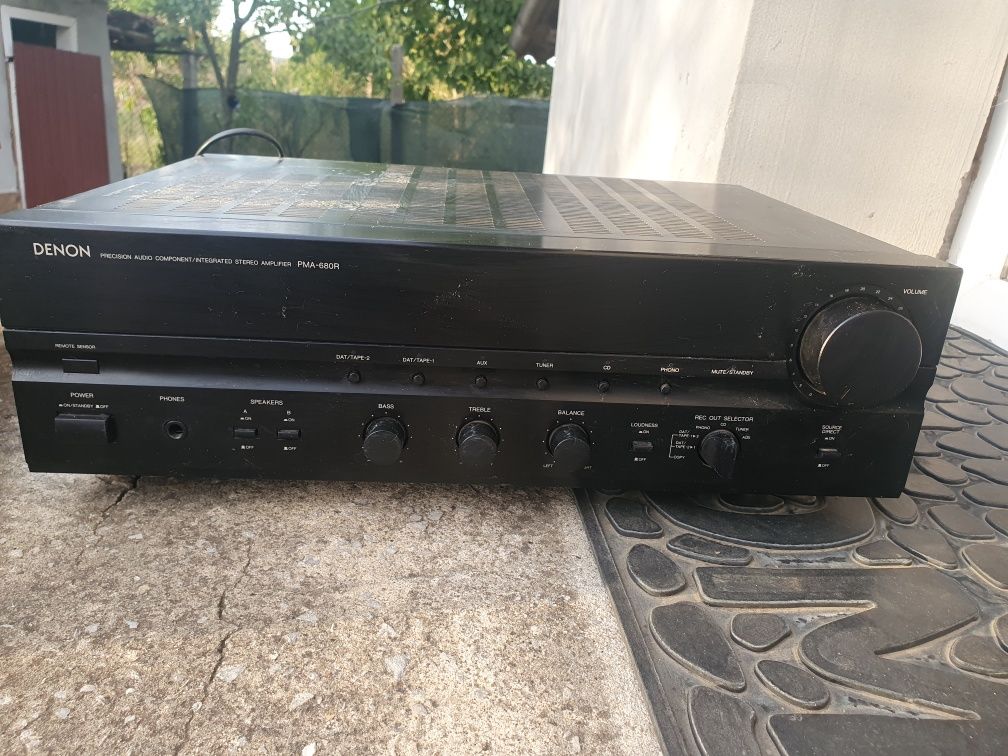 Denon PMA-680R_73
Stereo Integrated Amplifier (1992-94) Integrated Amp