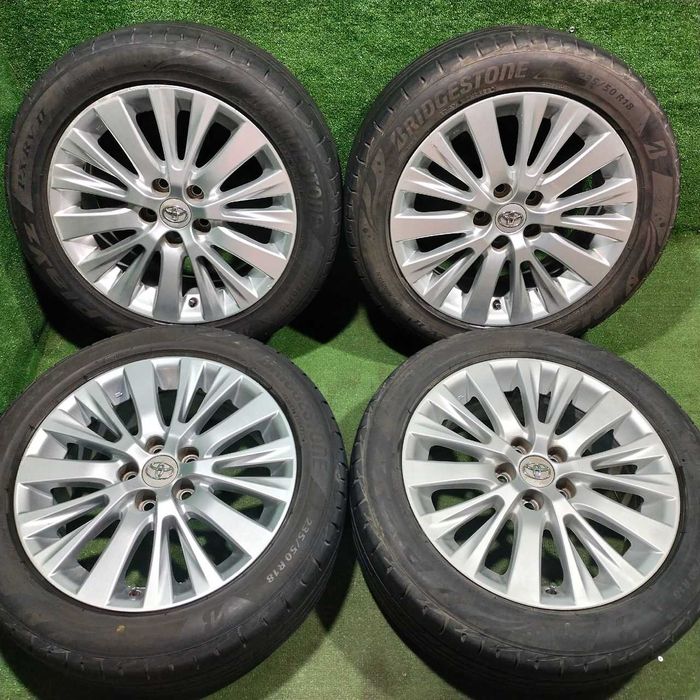 Продам Оригинальный диск с шинами Bridgestone 235 / 50 R18 Toyota