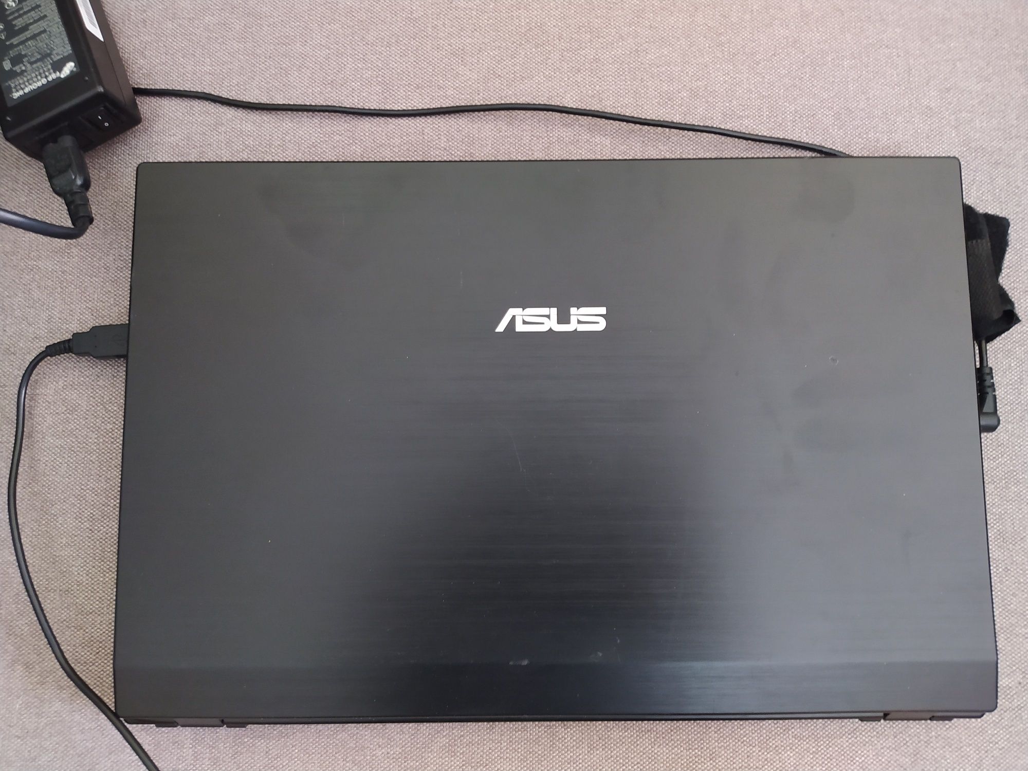 Laptop i3 Asus P53E functional