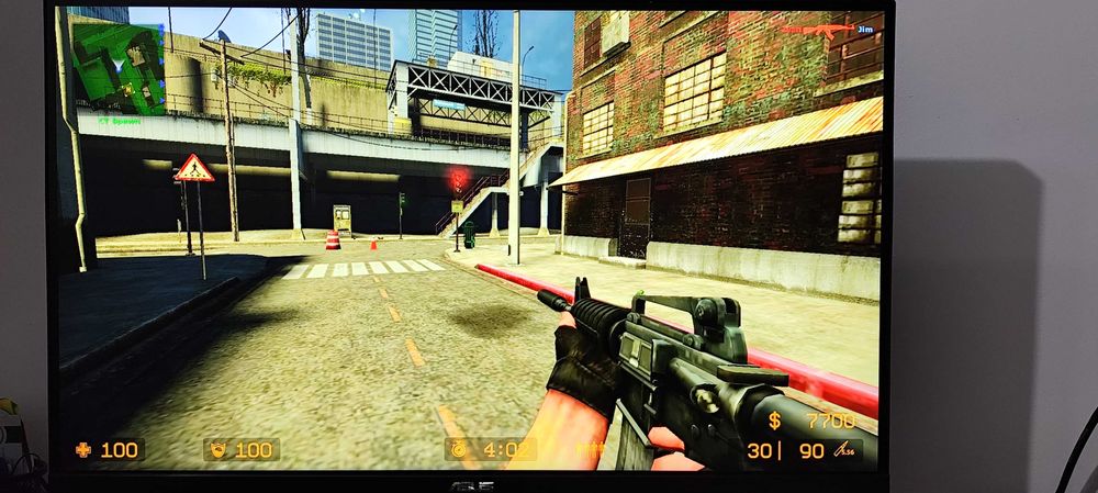 Vand calculator Intel Xeon 36 GB ram DDR3 SSD 256 GB placa video 2 GB