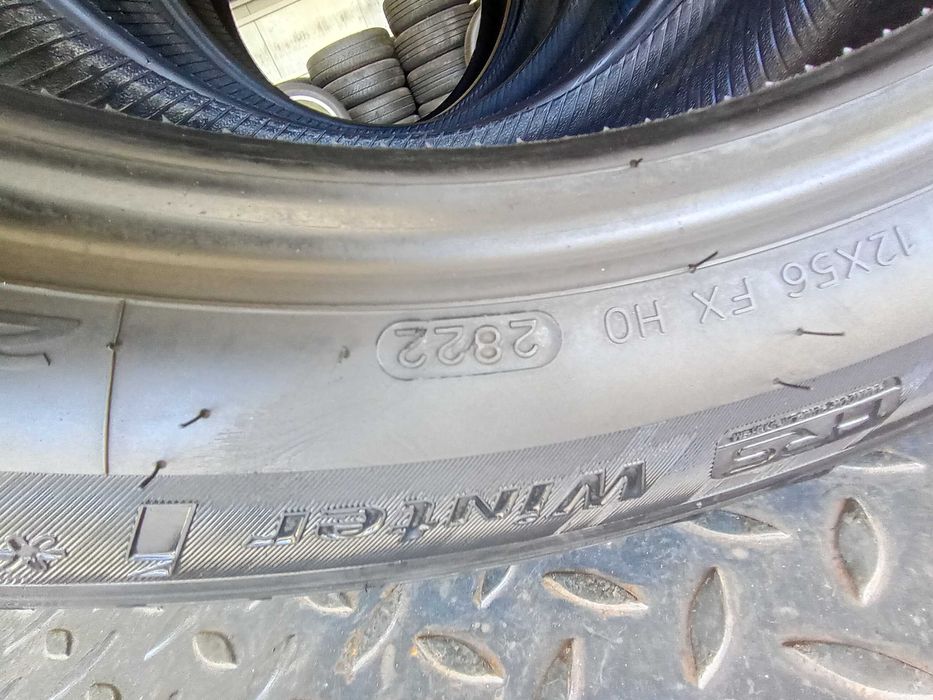 Vând anvelope hankook 255.45.19 iarna