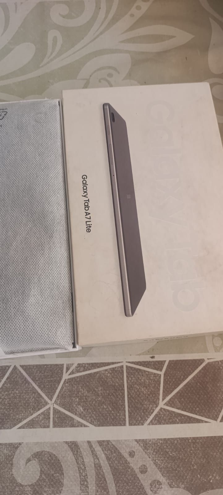продается планшет Samsung galaxy tab a7 Lite