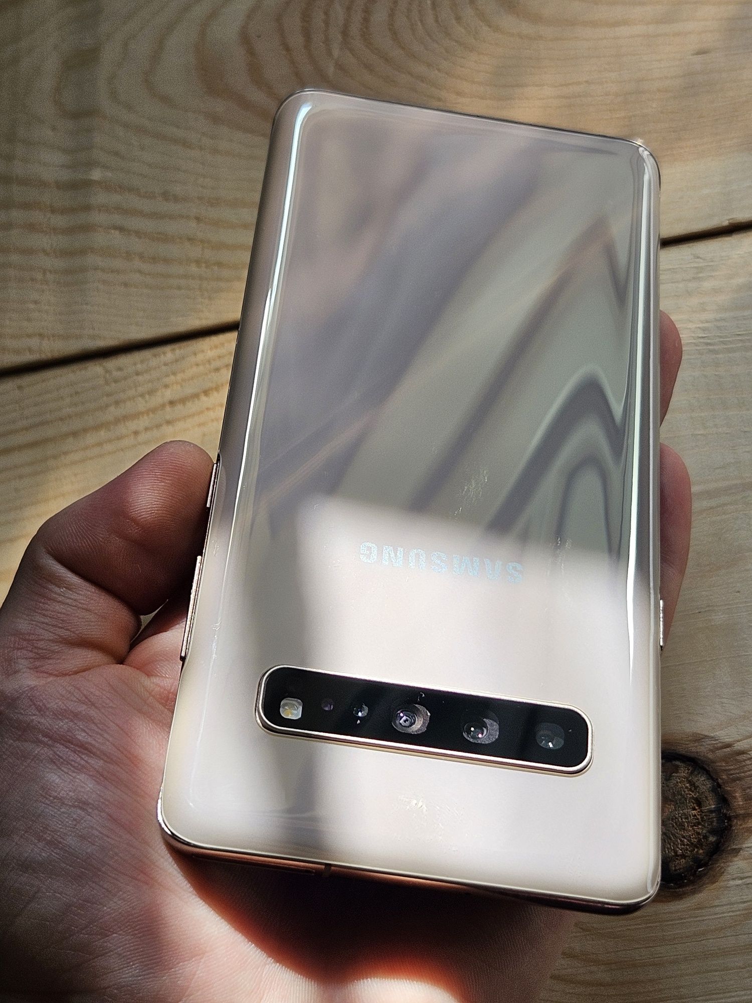 Samsung S10 Plus 256 gb Ram 8 5G android 11