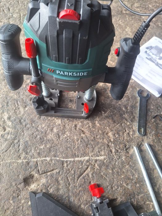 Freză superioara prakside POF 1200 E4