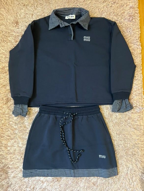 Комплект на Miu Miu