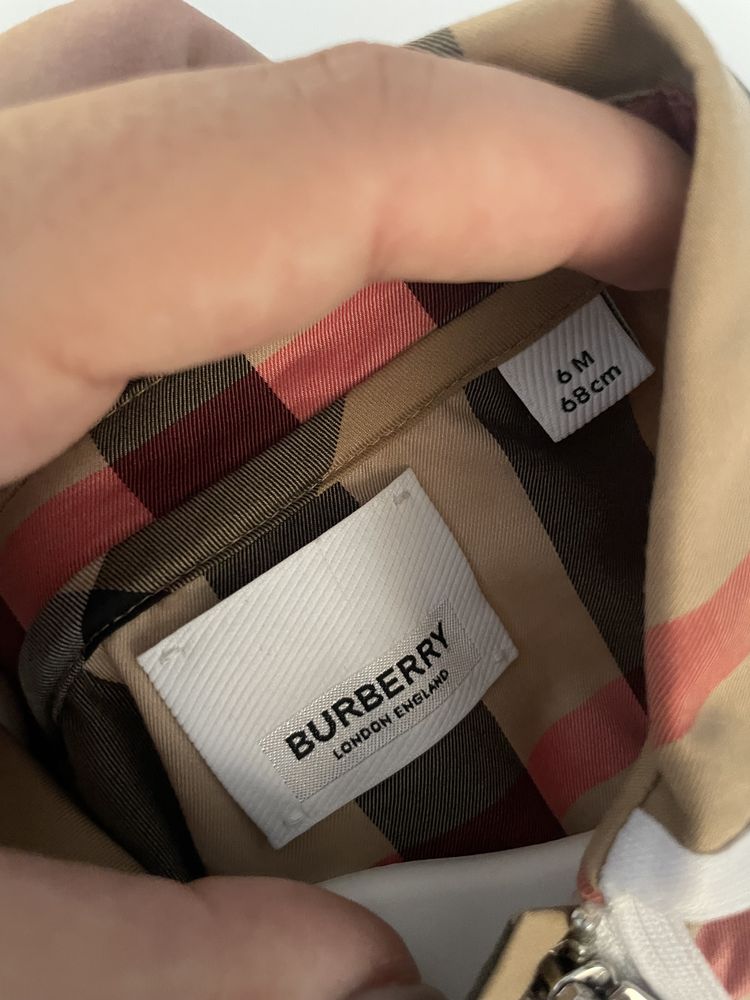 Бебешко  костюмче Burberry оригинално