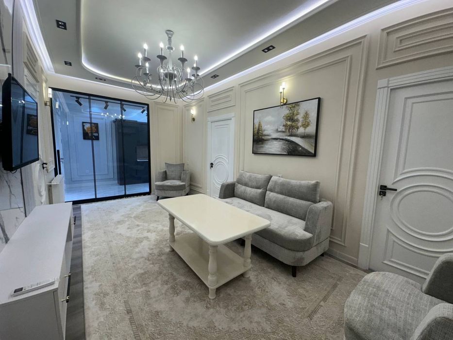 Срочно сдается 3 комнатная квартира авторский ремонт