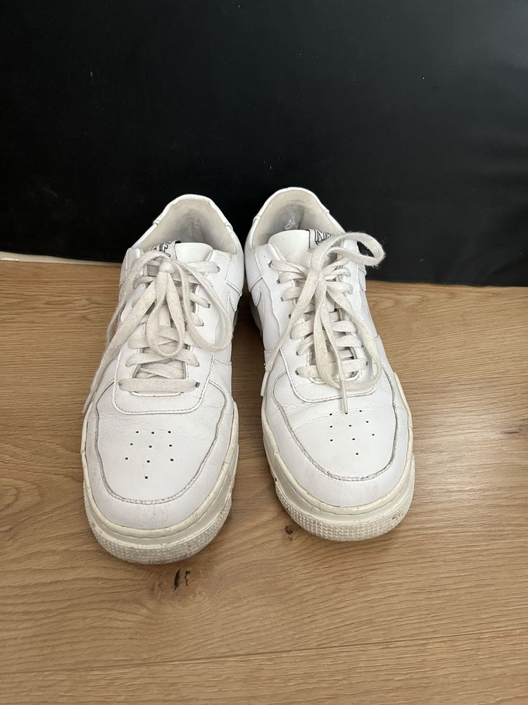 Nike air force 1 pixel