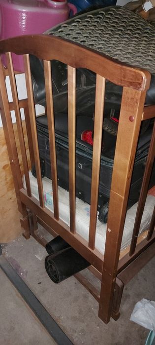 Отдам детскую  кровать