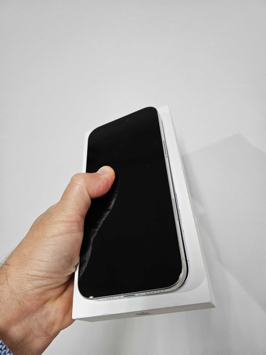 iPhone 16 Pro Max, 256 gb, 36 cicluri la cutie, 2 ani Garantie.