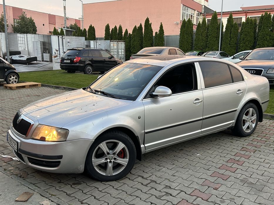 Skoda Superb 2006 2.5L diesel automat piele trapa jante stare buna +/-