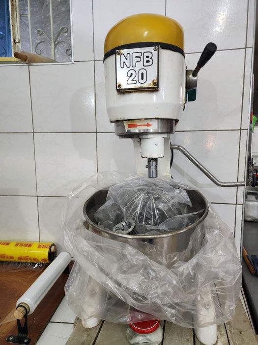 Продается миксер новый