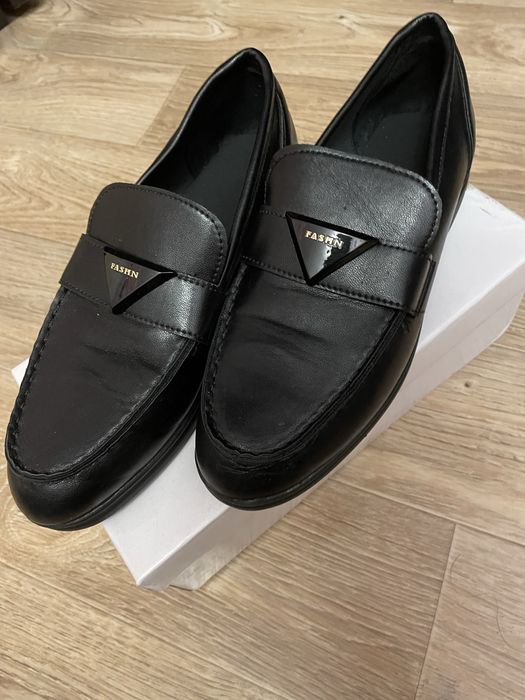 Продам лоферы 38размера