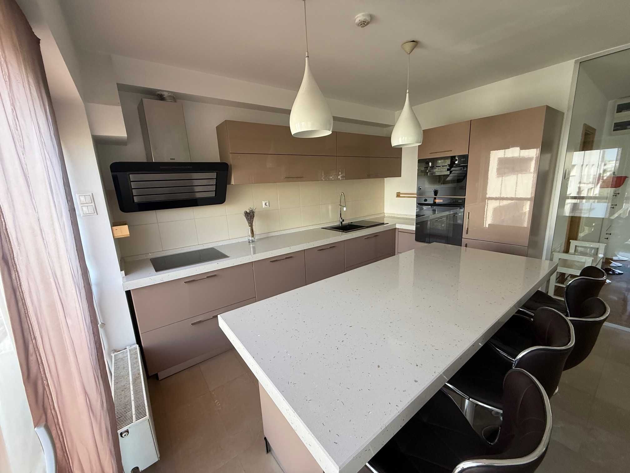 Inchiriere -apartament 2 camere Carol Park Residence