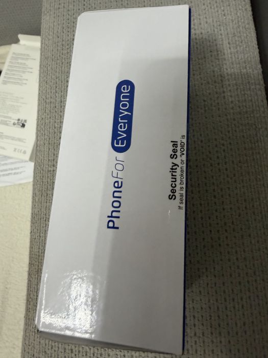 Telefon nou cu butoane sigilat