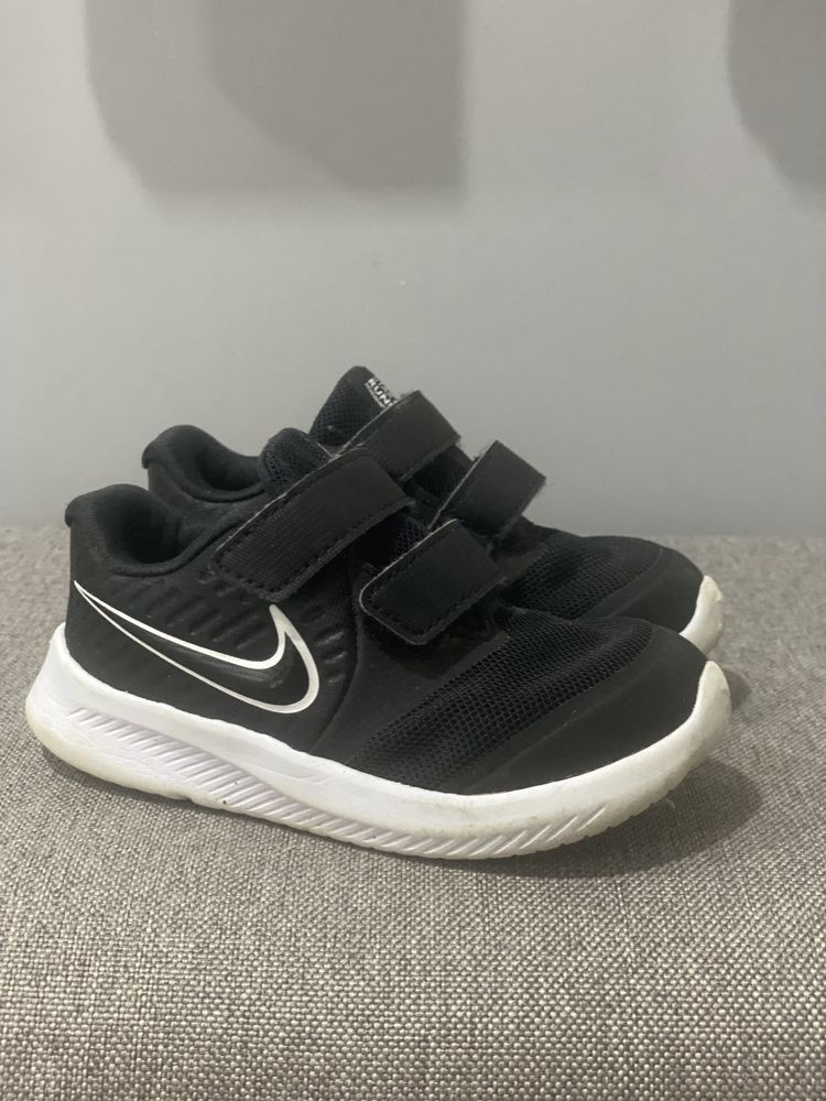 Adidași Nike 23.5 negrii