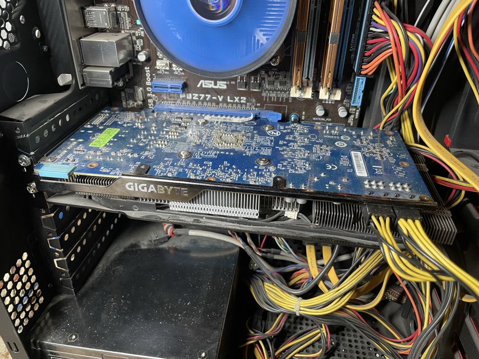 Видеокарта АMD Radeon HD7800 Series 2 g