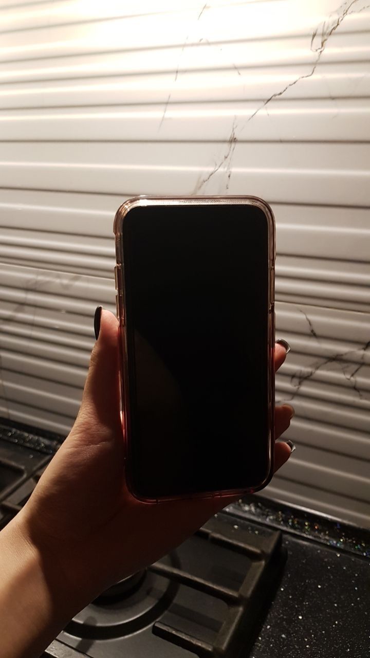 IPHONE 11 продается в идеальном состоянии