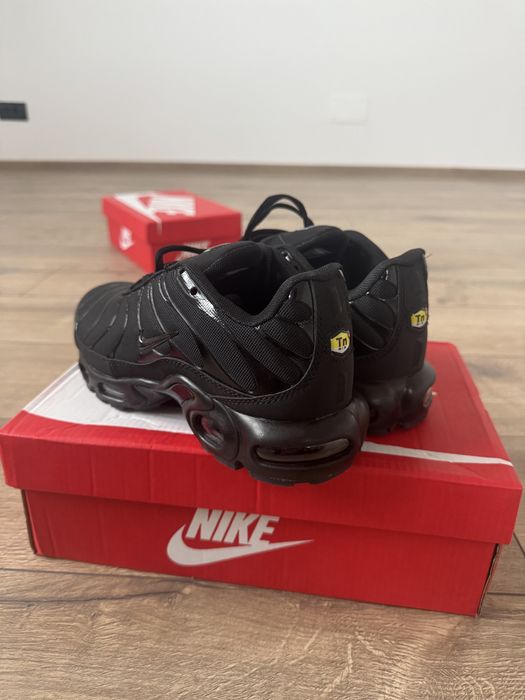 ! REDUCERE ! Nike Tn Air Max Plus Black