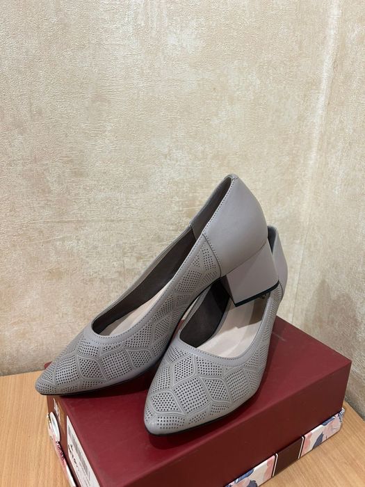 Туфли женские, классика, новые