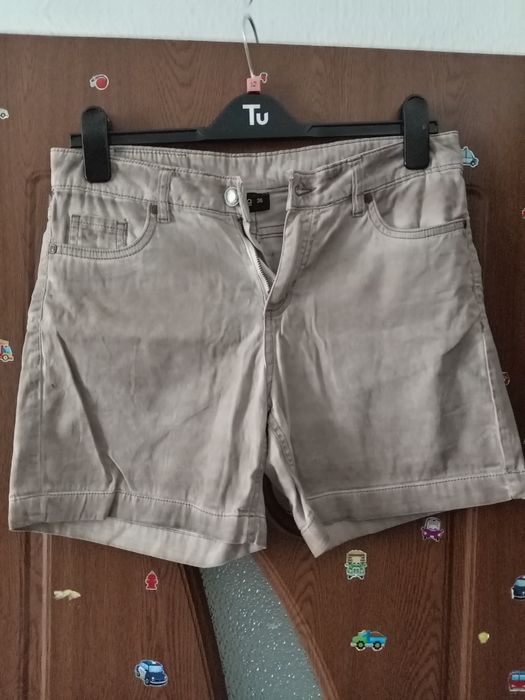 Pantaloni scurți dama