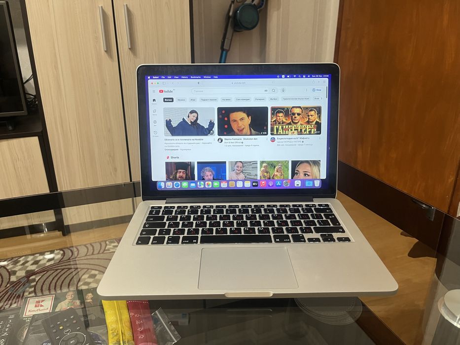 Macbook 13 pro a1502 8gb ram intel i5