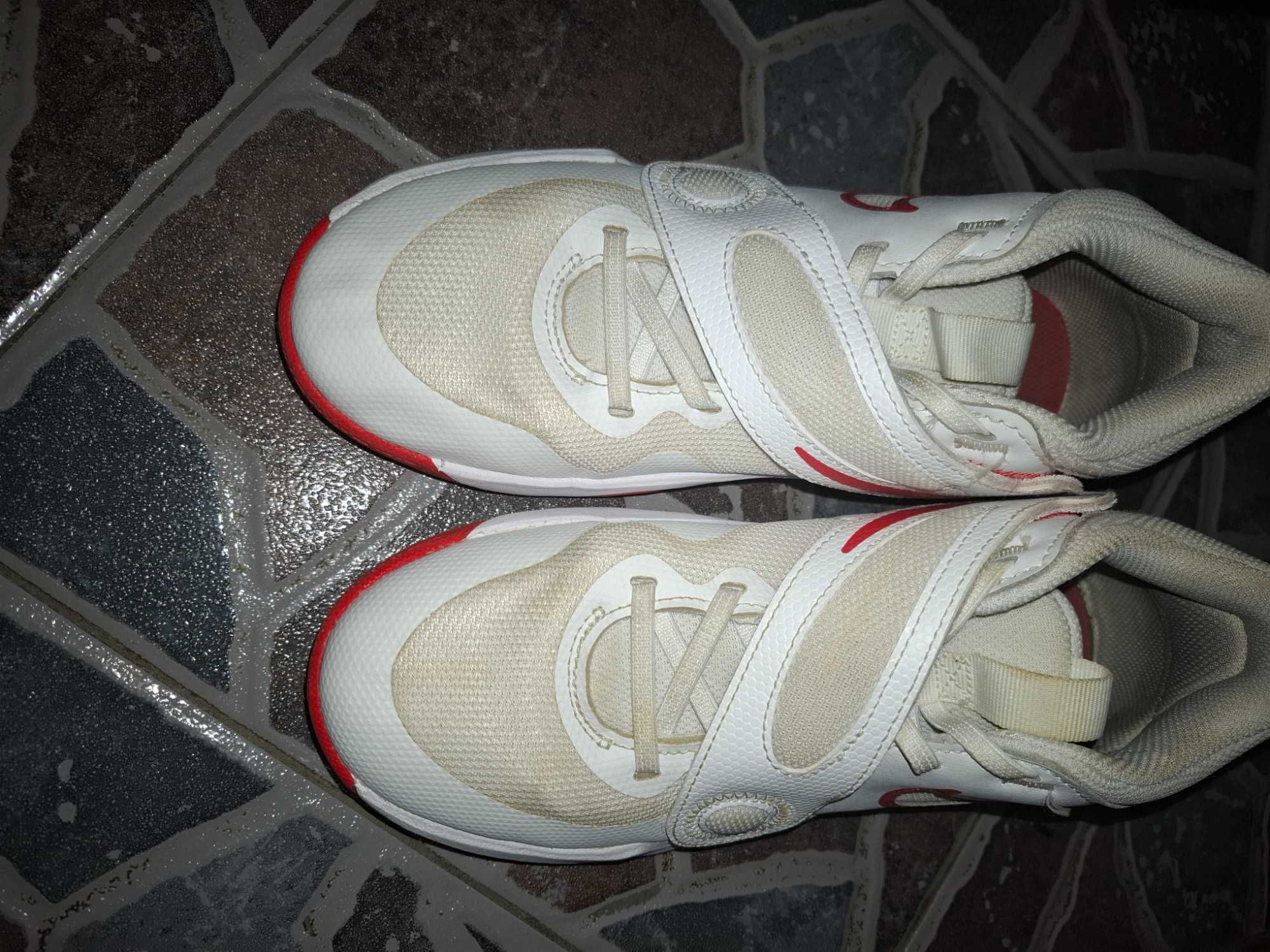 Маратонки Nike унисекс
