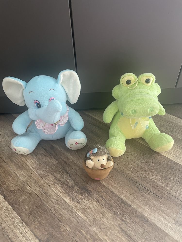 Лот плюшени играчки