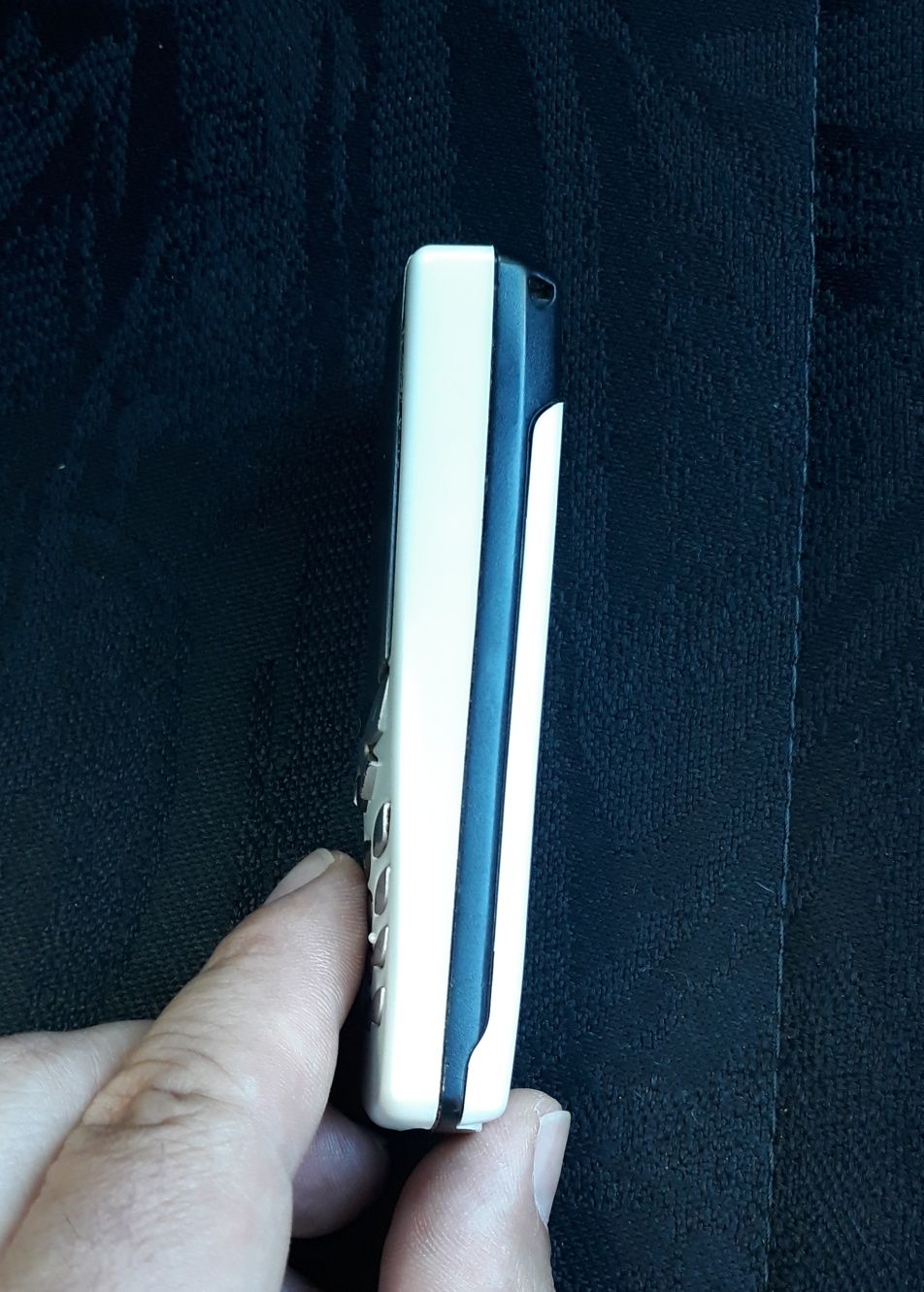 Nokia 8250 Нокиа