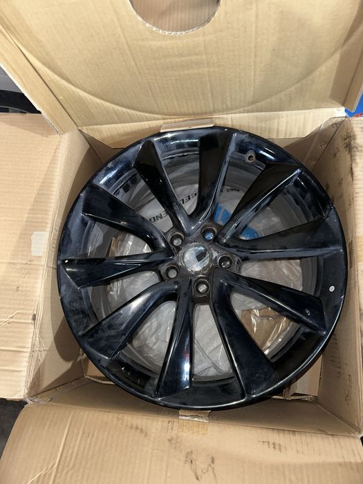 Tesla Model 3 диска R19 diska performance