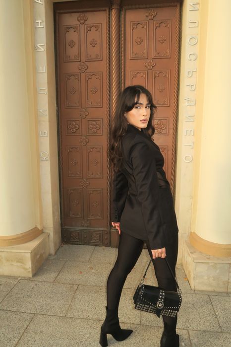 Сет с блейзър и клин Liora