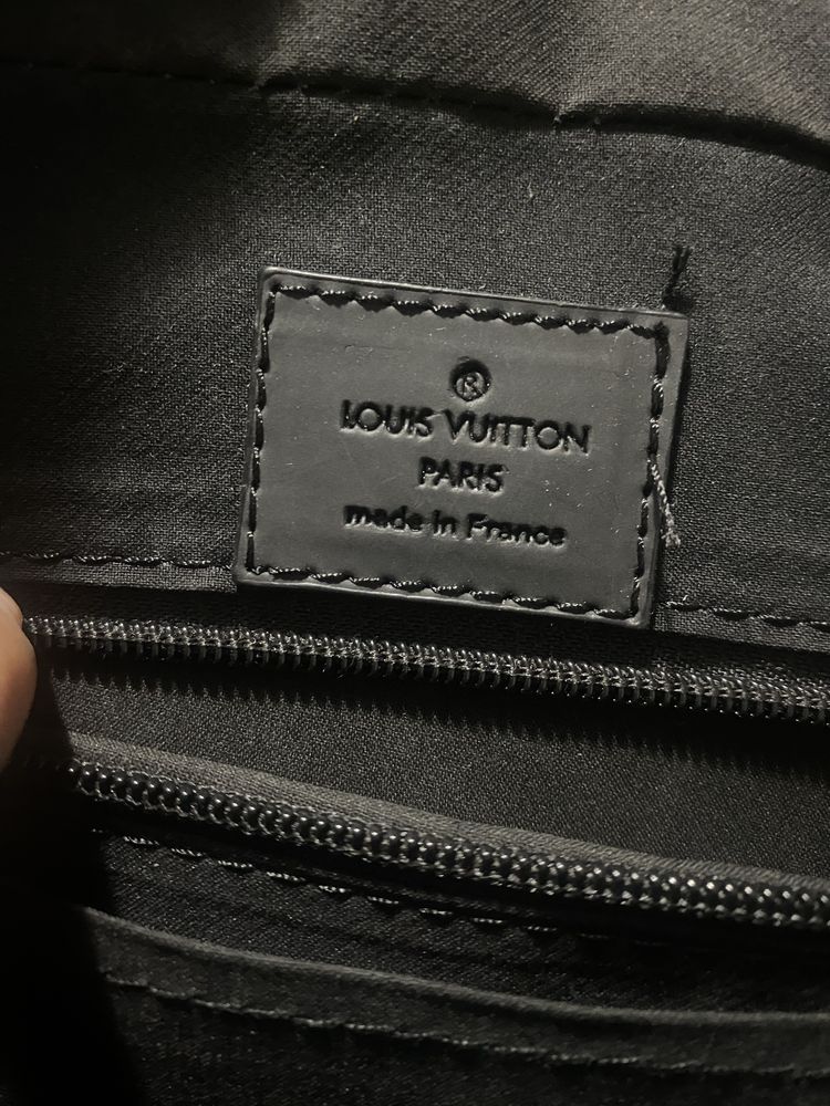 Geanta Louis Vuitton Paris