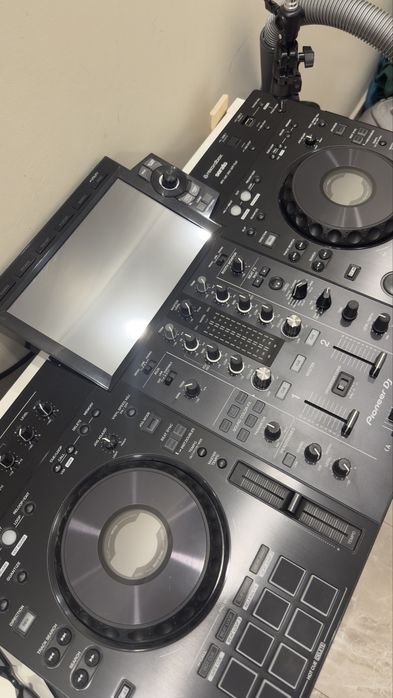 Продам или сдам dj контроллер PIONEER XDJ RX3