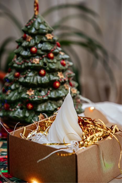 Новогодние подарочные наборы свечей