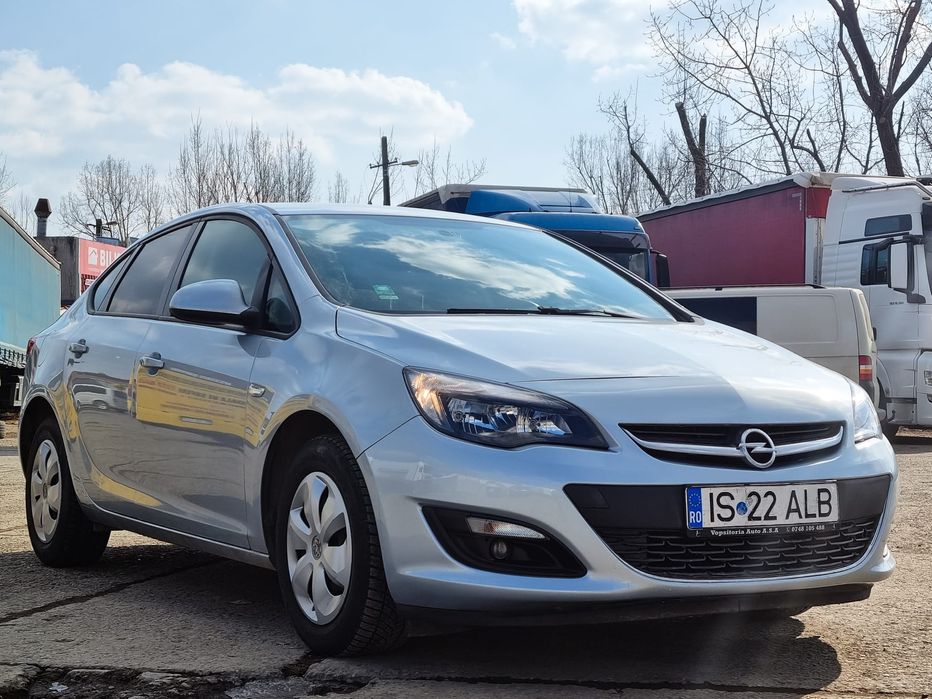 Opel Astraj J 1.4 140 cp