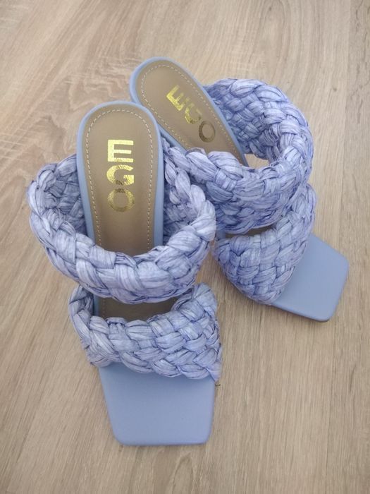 Дамски обувки и сандали