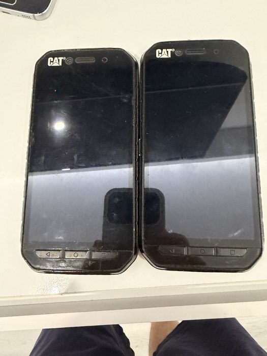 Смартфони 100 лв SAMSUNG и CAT