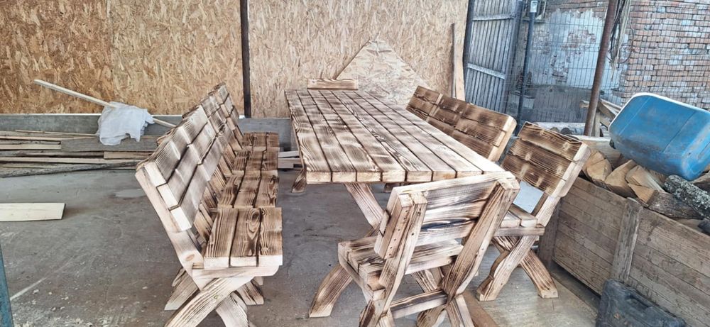 Vând mese rustice de gradina