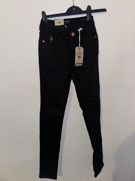 Blugi noi Us Pollo Assn