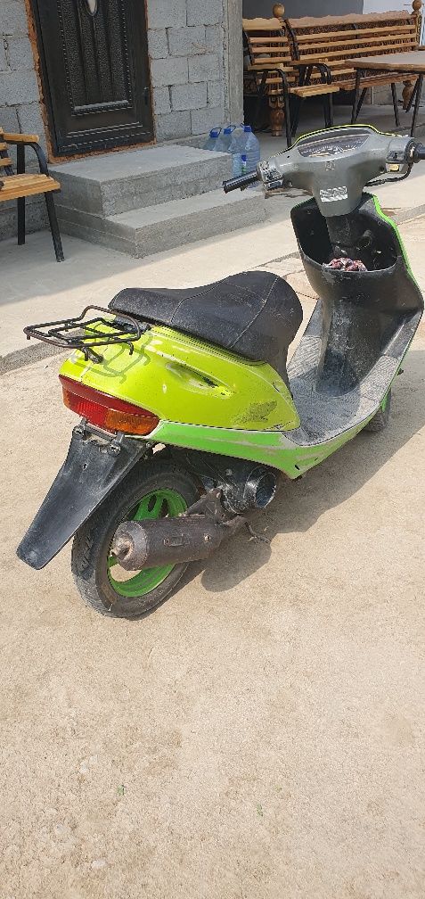 Скутер Honda af27