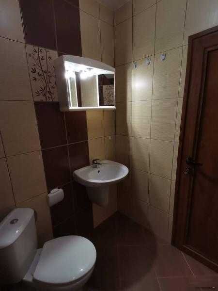 Дава се под наем Двустаен апартамент в Бургас, Лазур - 60 кв.м за 561 € - Снимка #3