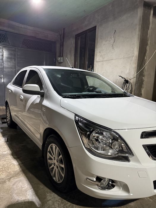 Белий cobalt 4-pozitsiya