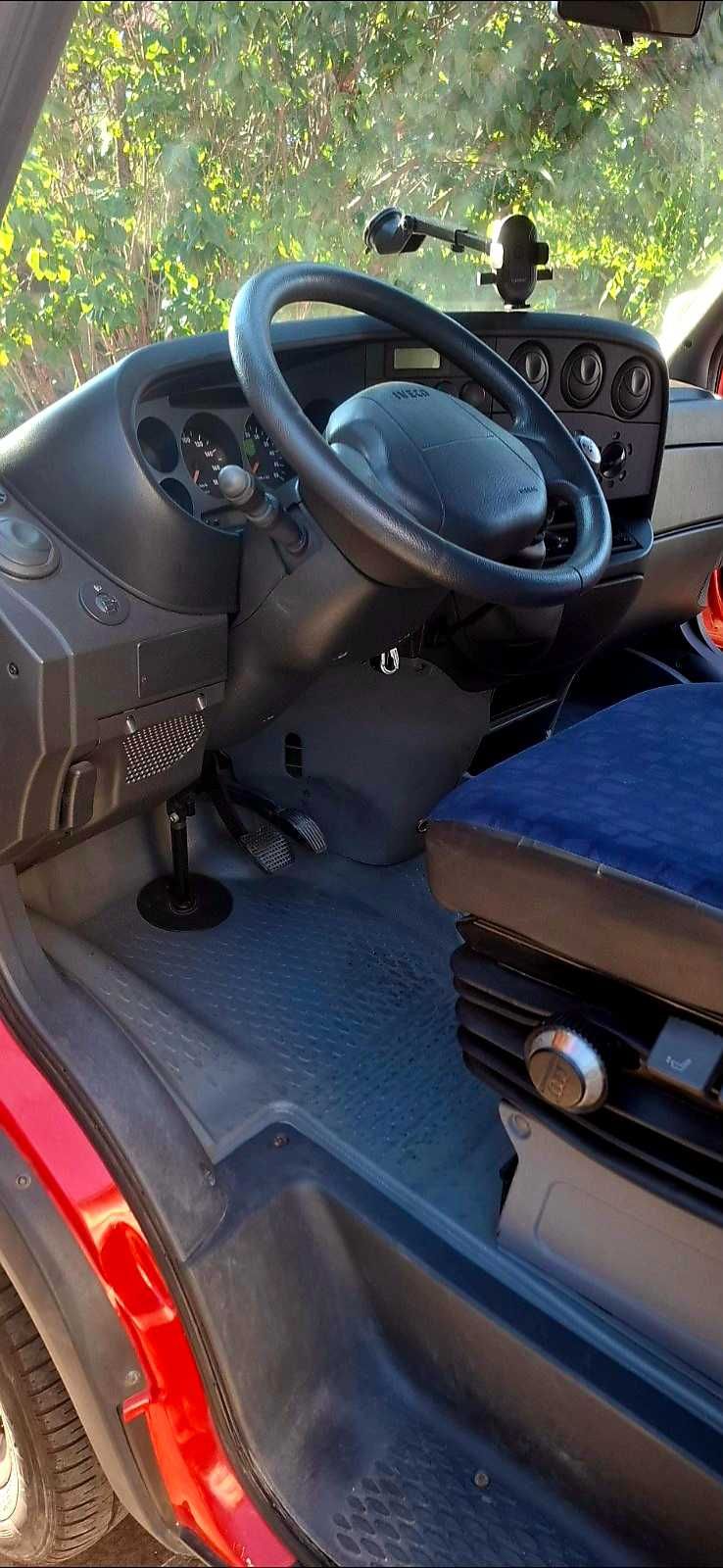 Бус Iveco Daily 35s12