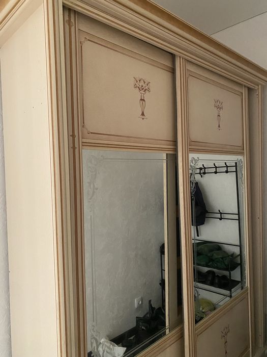 Шкаф для прихожей или спальни