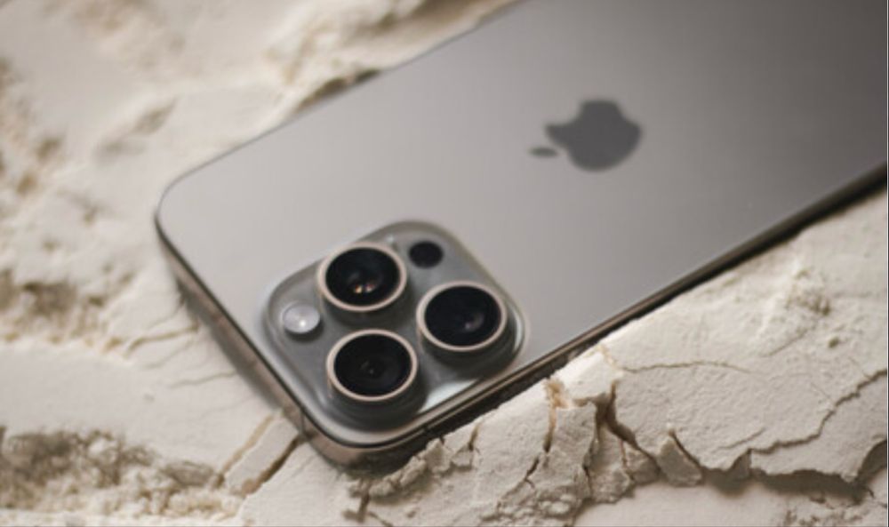 Iphone 15 pro max 256 lik ideal