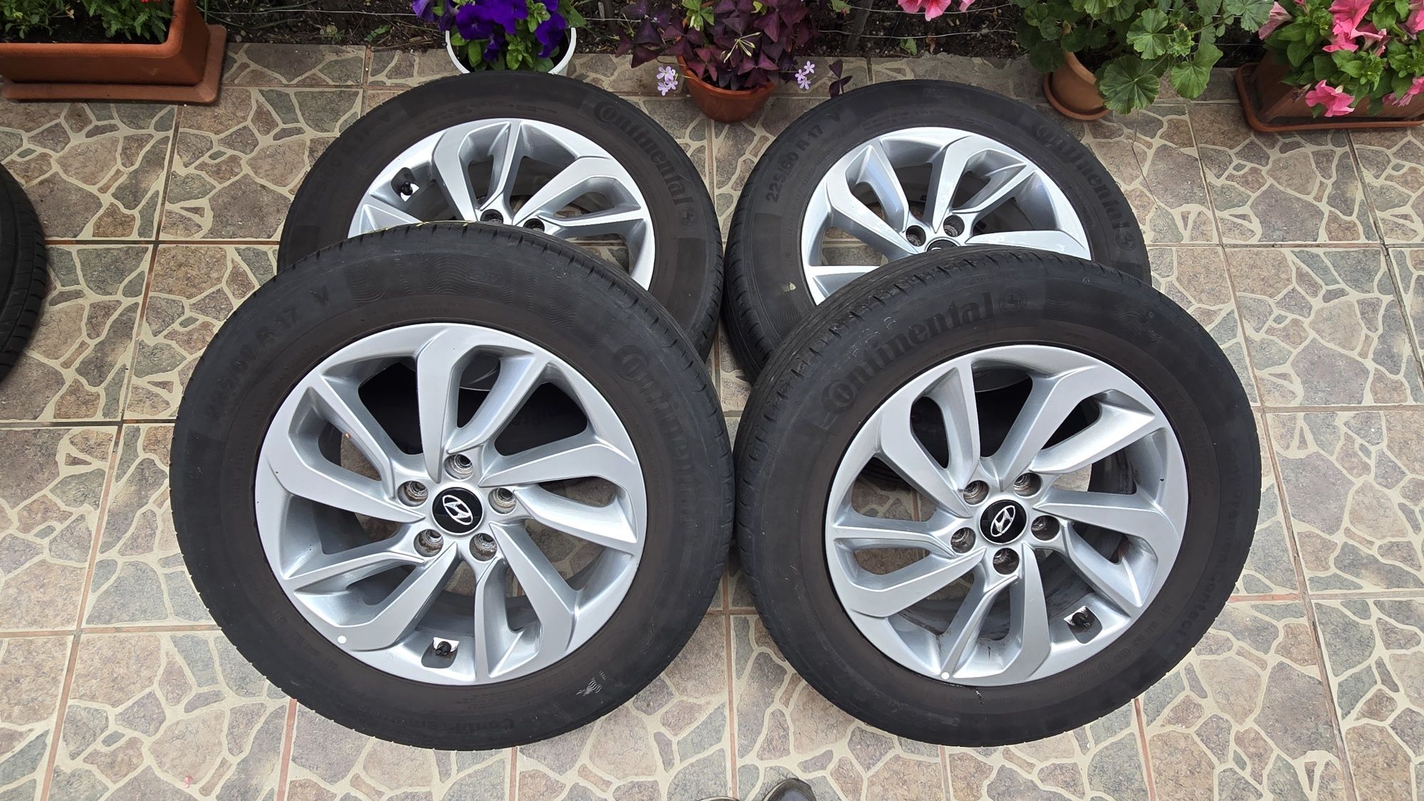 Jante aliaj tucson Anvelope vara 225 60 r17 roti hyundai 5x114,3